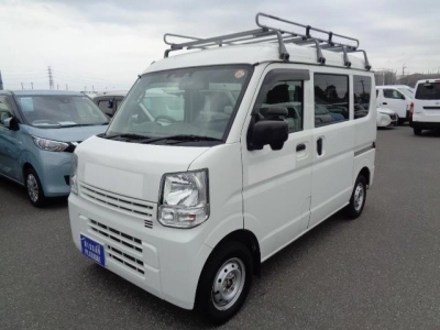 NISSAN CLIPPER VAN