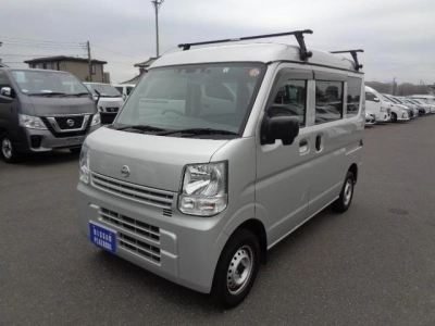 NISSAN CLIPPER VAN