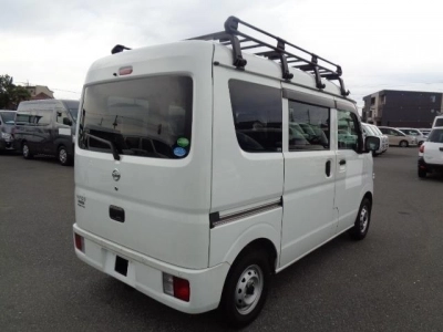NISSAN CLIPPER VAN