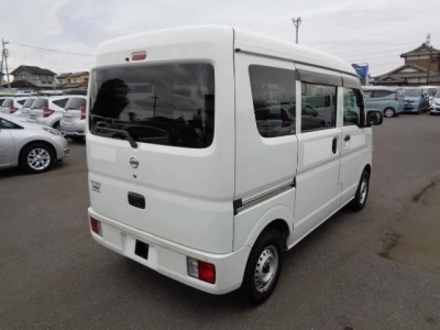 NISSAN CLIPPER VAN
