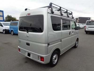 NISSAN CLIPPER VAN