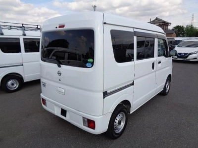 NISSAN CLIPPER VAN