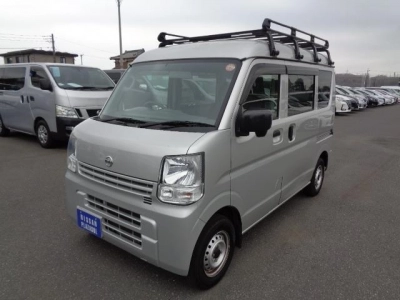 NISSAN CLIPPER VAN