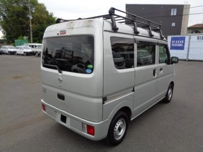 NISSAN CLIPPER VAN