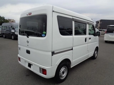 NISSAN CLIPPER VAN