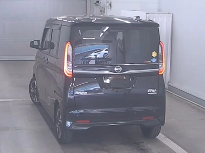 NISSAN ROOX
