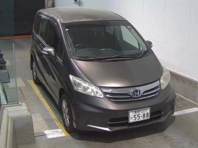 HONDA FREED