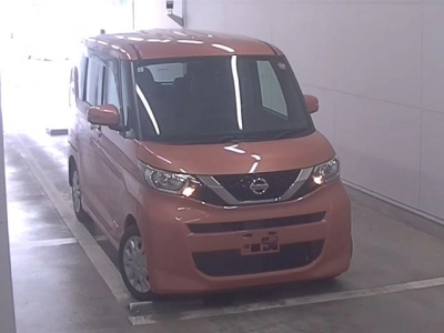 NISSAN ROOX