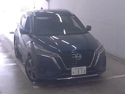 NISSAN KICKS