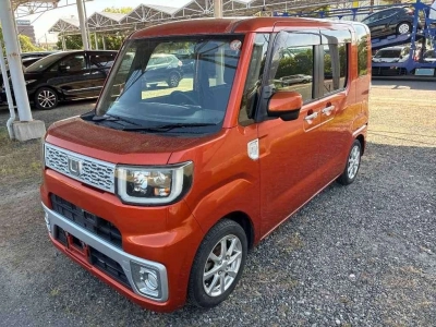 DAIHATSU WAKE