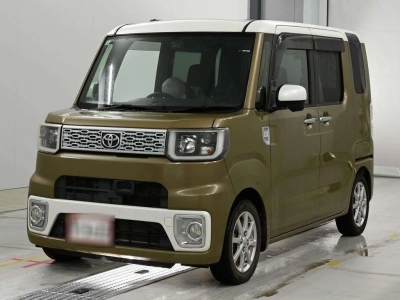 TOYOTA PIXIS MEGA