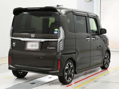 HONDA N BOX CUSTOM