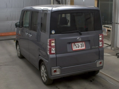 DAIHATSU WAKE