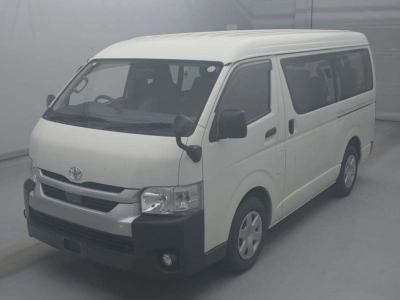 TOYOTA HIACE WAGON