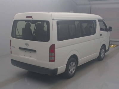 TOYOTA HIACE WAGON