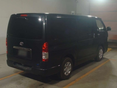 TOYOTA REGIUS VAN