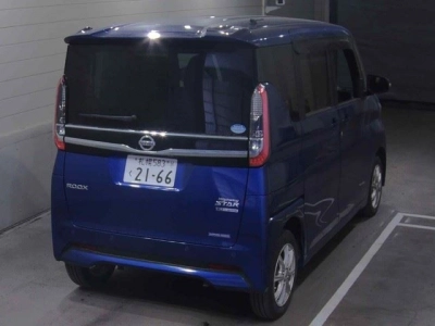 NISSAN ROOX