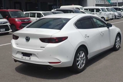MAZDA MAZDA3
