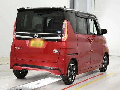 NISSAN ROOX