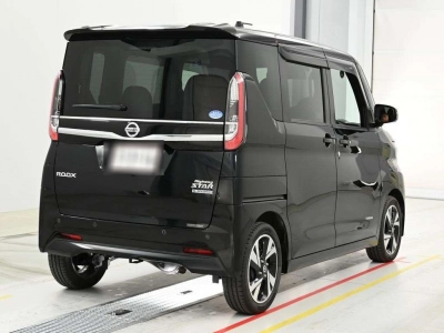 NISSAN ROOX
