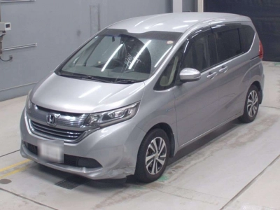 HONDA FREED + HYBRID