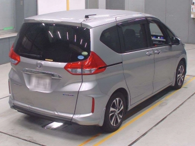 HONDA FREED + HYBRID