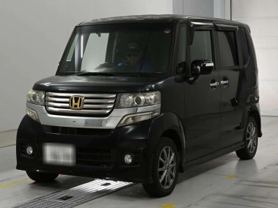 HONDA N BOX CUSTOM