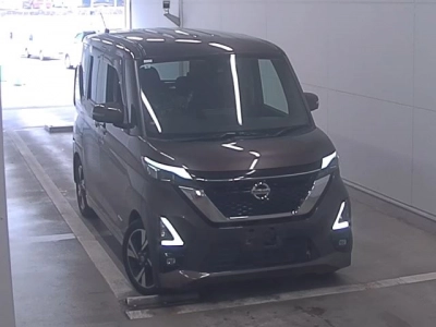 NISSAN ROOX