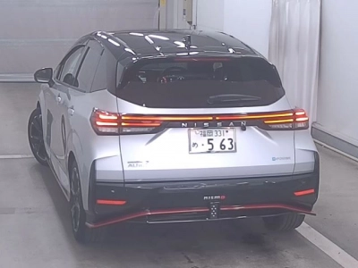 NISSAN AURA