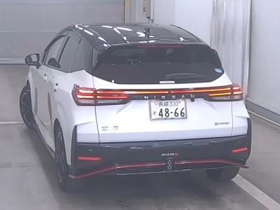 NISSAN AURA