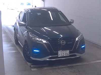NISSAN KICKS