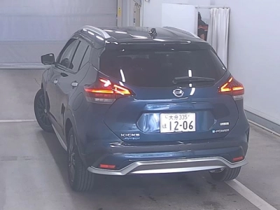 NISSAN KICKS