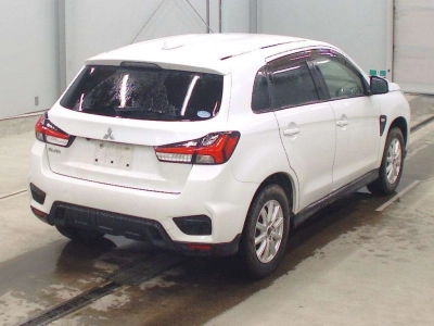 MITSUBISHI RVR