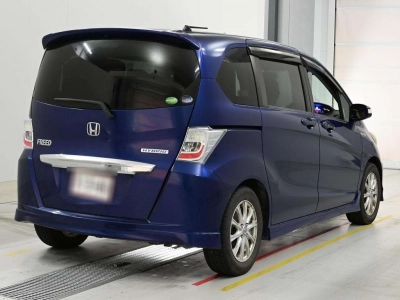 HONDA FREED HYBRID