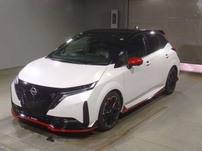 NISSAN AURA