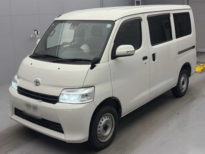 TOYOTA TOWN ACE VAN