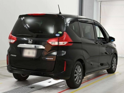 HONDA FREED HYBRID