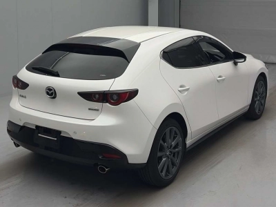 MAZDA MAZDA3 FASTBACK