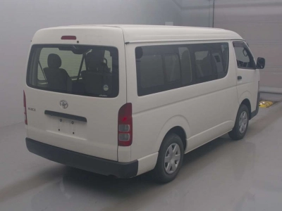 TOYOTA HIACE WAGON
