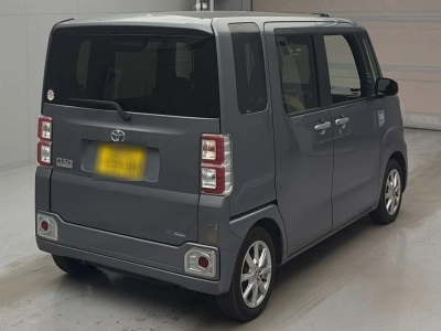 TOYOTA PIXIS MEGA