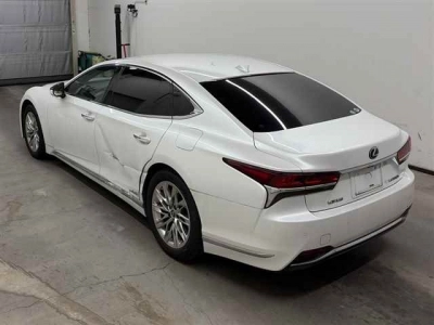 LEXUS LS