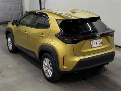 TOYOTA YARIS CROSS
