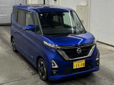 NISSAN ROOX
