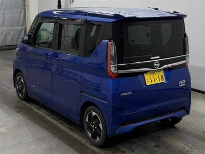 NISSAN ROOX