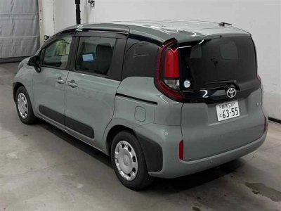 TOYOTA SIENTA