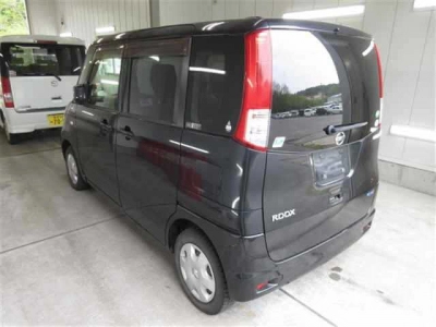NISSAN ROOX