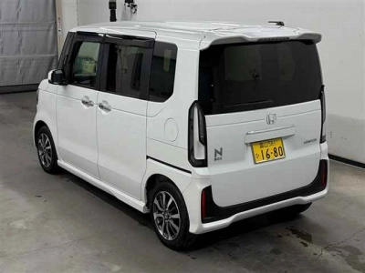 HONDA N BOX CUSTOM