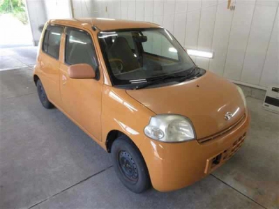 DAIHATSU ESSE