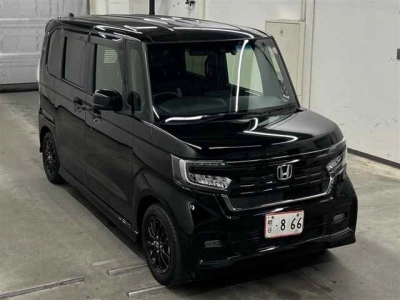 HONDA N BOX CUSTOM