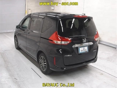 HONDA FREED HYBRID